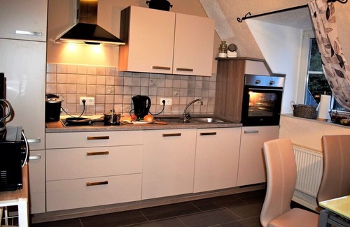 Berlingen House | Make a few days of blue holiday home "BLUE 2"Netflix/Alexa
