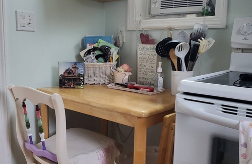Oak Bluffs Cottage | Make Lasting Memories In This Adorable Vineyard Cottage!