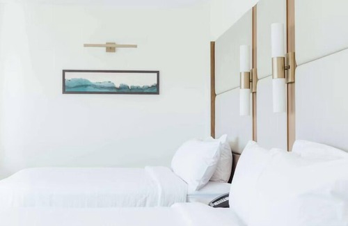 LoDo House | Make Memories in Denver! Indoor Swimming Pool, Pets Allowed!