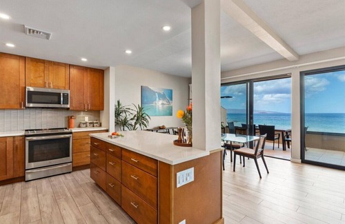 Wailea Condo | Makena Surf B202 - Beachfront Platinum Condo; Gorgeous Ocean & Crater Views.