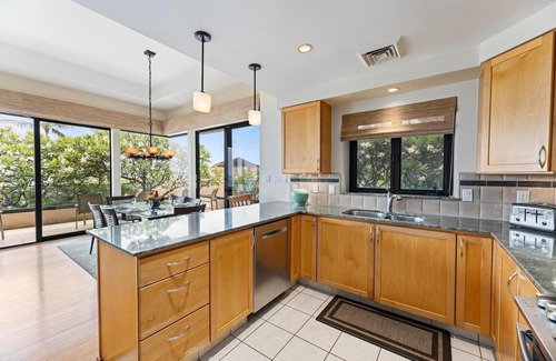 Wailea Condo | Makena Surf | C207 | Beachfront Resort