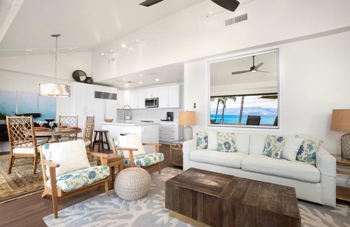Wailea Condo | Makena Surf | E302 | Beachfront Resort