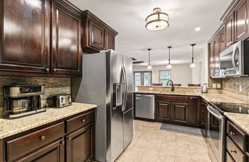 Navarre House | Making Memories ! Private Pool Home 3 Miles from the Beach!