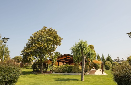 Dorneda RV Rental | Makkan Club - Campsite