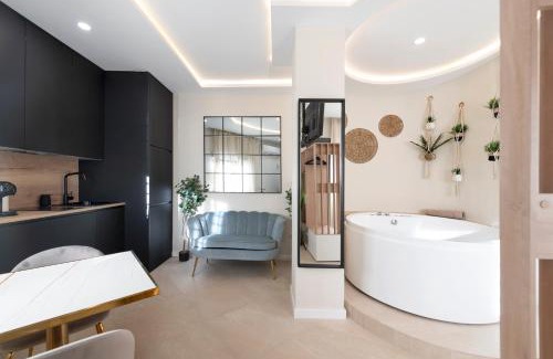 Plaza de Toros Vieja Apartment | MALAGA BOUTIQUE V.V LUXURY JACUZZY