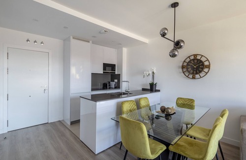 Palma-Palmilla Condo | Malaga Skyline 3 Pool & PK Free