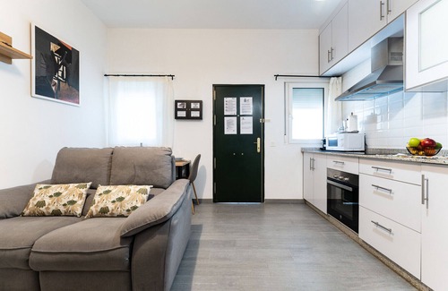 Poligono Alameda Apartment | MalagaSuite Capitan Huelin