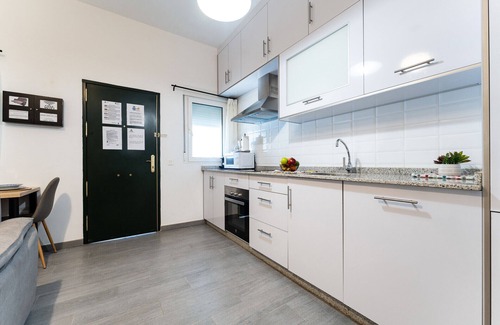 Poligono Alameda Apartment | MalagaSuite Capitan Huelin