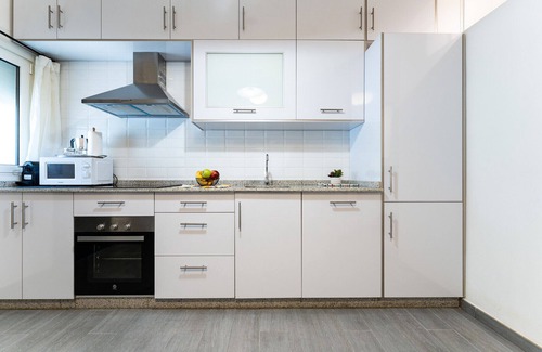 Poligono Alameda Apartment | MalagaSuite Capitan Huelin