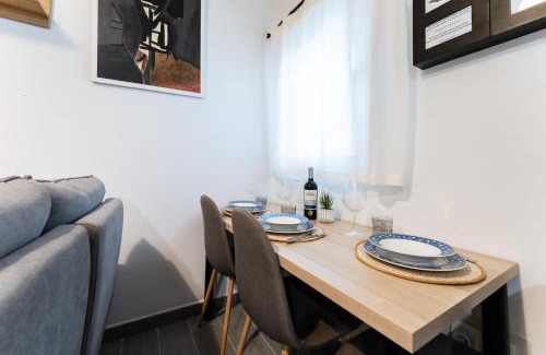 Poligono Alameda Apartment | MalagaSuite Capitan Huelin