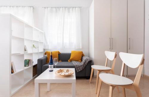 El Ejido Apartment | -MalagaSunApts- Bright City Centre Studio