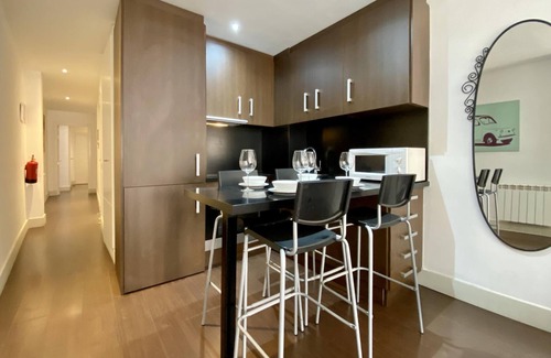 Malasana Apartment | Malasaña Center - Apartment in the center for 4