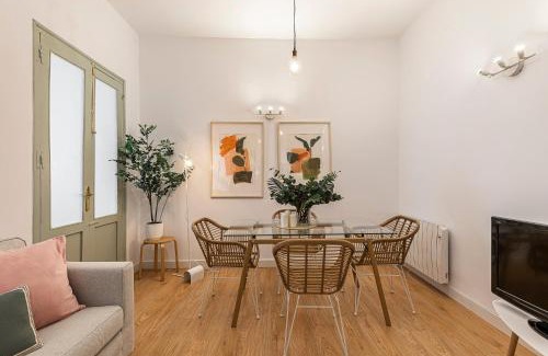 Malasana Apartment | Malasaña Gold by Hogar4