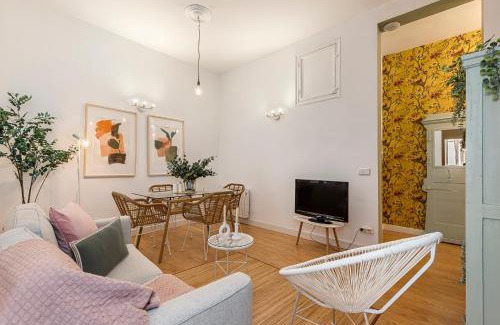 Malasana Apartment | Malasaña Gold by Hogar4