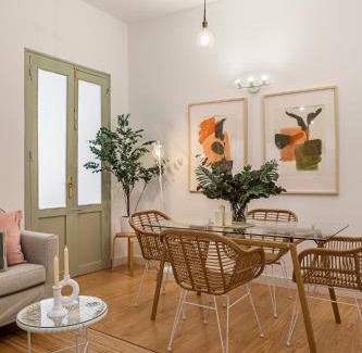 Malasana Apartment | Malasaña Gold by Hogar4
