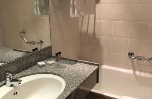 Newlands Cross Hotel | Maldron Hotel Newlands Cross
