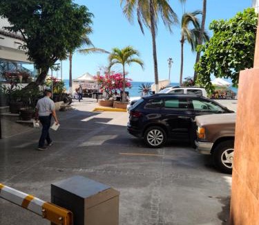 Downtown Puerto Vallarta Apartment | Malecon uno PV Libertad 111 Centro 48300 Puerto Vallarta Jal