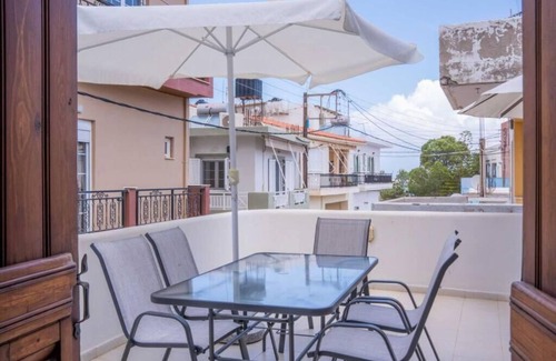Malia House | Malia Central Spacious House , Ideal for Familys & Groups