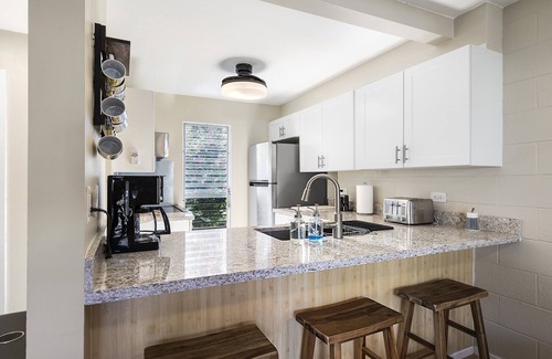 Historic Kailua Village Condo | Malia Kai#18: Beautiful Townhome in Heart of Kona Town: Walk to everything!