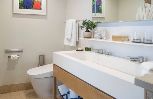 Eastern Malibu Hotel | Malibu Beach Inn