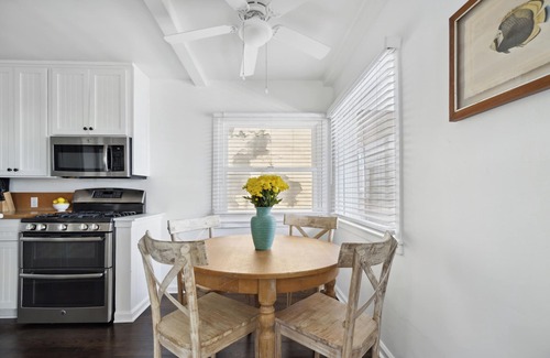 Eastern Malibu Condo | Malibu, Carbon Beach - Oceanfront Suite Two