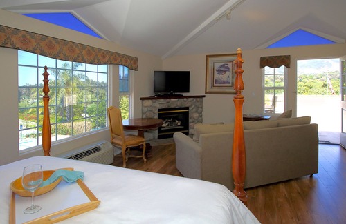 Central Malibu Hotel | Malibu Country Inn