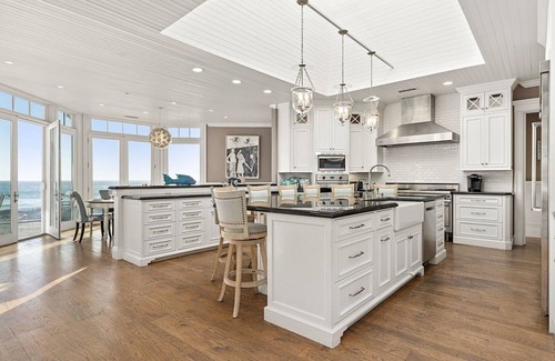 Western Malibu House | Malibu Dunes by Fieldtrip | Expansive Hamptons-Style Estate w Private Beach Backyard