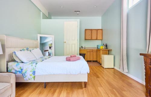 Central Malibu Apartment | Malibu Getaway - Studio Unit In Nature, Close To Beach