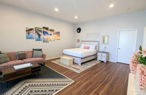 Malibu Villa | Malibu Luxe 4BR with Panoramic views, Central location!