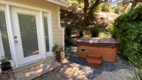 Central Malibu House | Malibu Ranch Guest House Hideway