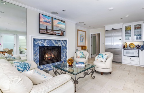 Central Malibu Condo | Malibu Retreat on the Water!