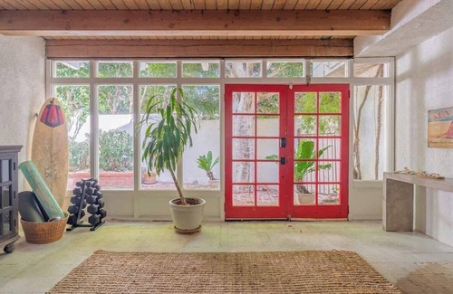 Western Malibu House | Malibu Villa with Beach Access and Ocean View