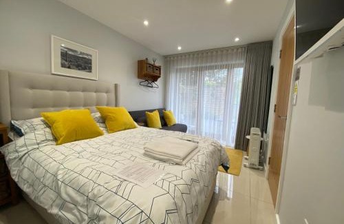 Holmbridge Apartment | Malkin Wood Studio - 15 min walk to Holmfirth centre
