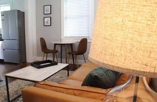 Downtown Knoxville House | Mall St · Cozy Haven In The City W/Deck <5 min to DT Knox