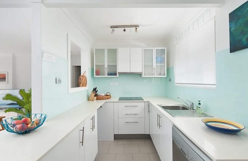 Fingal Bay House | Maluhia Retreat – relaxed coast house