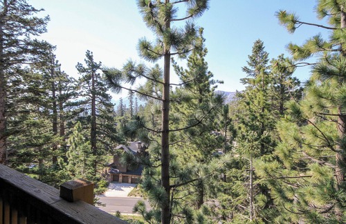 Mammoth Lakes Condo | Mammoth Ski & Racquet Club 042