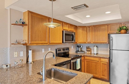 Englewood Condo | Manatee Harbor: Marina, Heated Pool/Spa, Ferry to Island, Private/Public Beaches