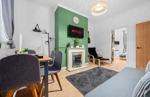 Salford Apartment | Manchester Serviced Accommodation - The Cosy Quarter