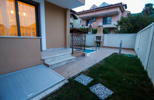 Icmeler House | Mandalin Villa 1 Daily Weekly Rentals