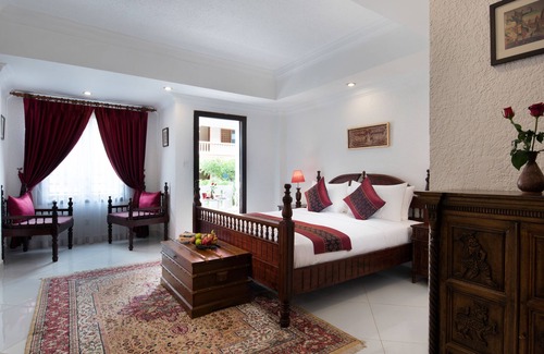 Sangkat Sla Kram Hotel | Mane Colonial Classic
