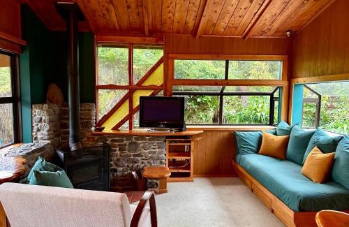 Hapuku House | Mangamaunu Cottage
