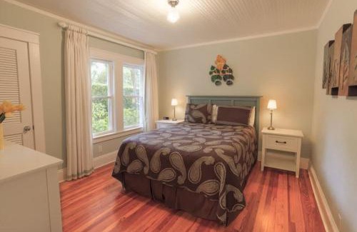 Flamingo Parks House | Mango Haus - Savor Tropical Living by a Lush Lagoon Pool