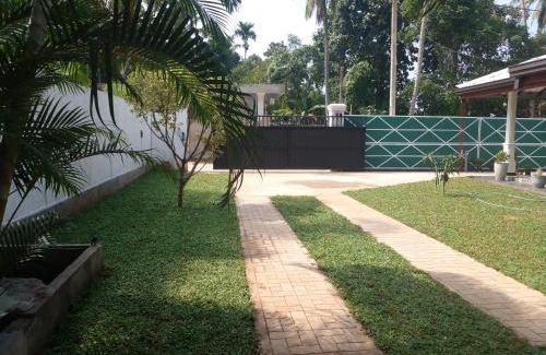 Negombo House | Mango House River Inn Negombo