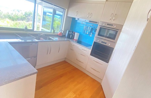 Coopers Beach House | Mangonui Ridge Retreat
