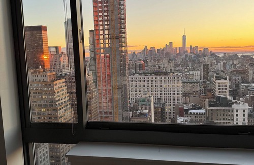 Union Square Apartment | Manhattan Luxe Views Near Empire State