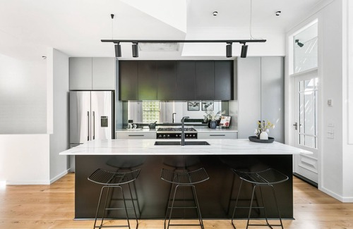 St Peters House | Manhattan Style 3 storey Luxury in St Peters