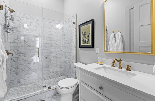Washington Apartment | Manifest Loft 1- downtown historic Washington NC