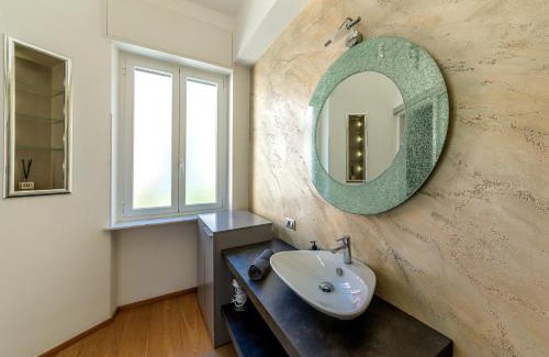 Sestri Ponente Apartment | Manno House