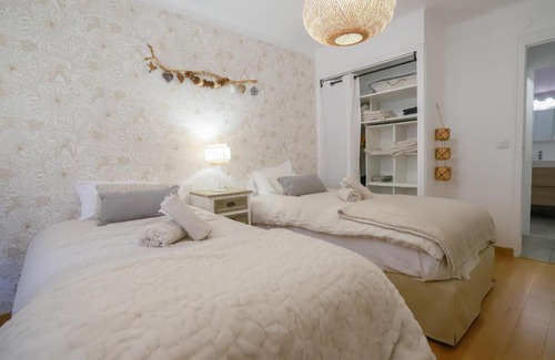 Annecy-le-Vieux Apartment | Manoir 4 étoiles - 2 chambres, proche lac