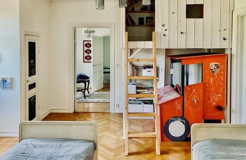 Grillby House | Manor House By Lake Mälaren Near Stockholm